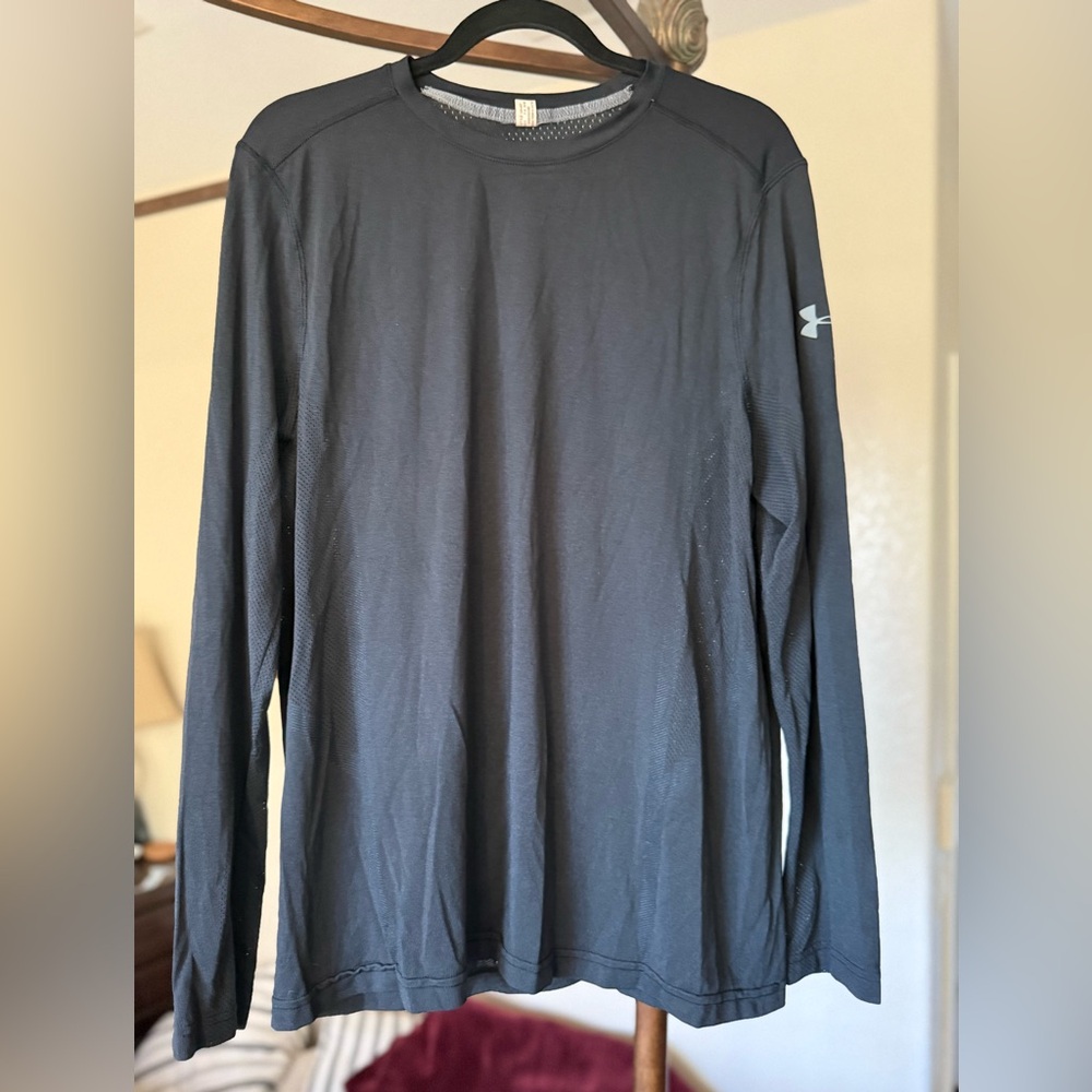 Under Armour Men's Black Long Sleeve Shirt